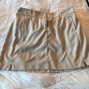 Izod golf skirt size 2
